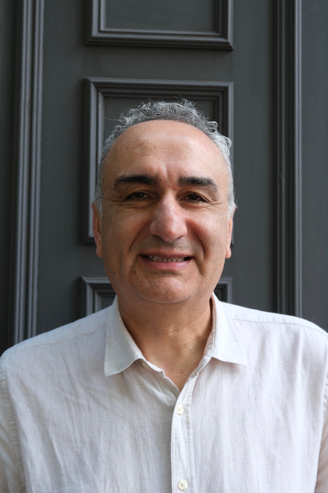 Dr Behrouz Nabavi, Consultant Psychiatrist and Medical Director